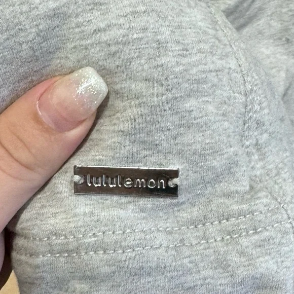 Lululemon grey savasana wrap size 8 - Picture 5 of 6